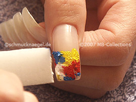 Kleiner Schwamm mit Acrylfarben