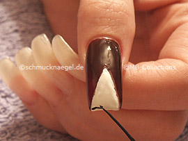 Nailart Liner in der Farbe schwarz