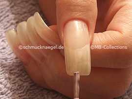 Nagellack in der Farbe perlmutt