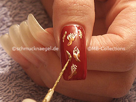 Nailart Liner in der Farbe gold-glitter