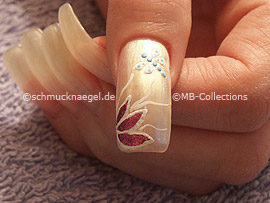 3D Nail Sticker in der Form einer Libelle oder eines Schmetterlings und Pinzette