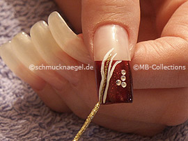 Nailart Liner in der Farbe gold-glitter