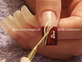 Nailart Liner in der Farbe gold-glitter