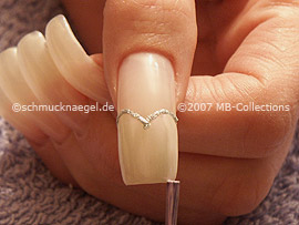 Nagellack in der Farbe perlmutt