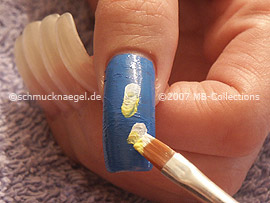 Flachpinsel mit Acrylfarben