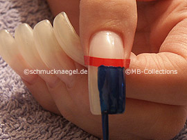 Nailart Pen in der Farbe dunkelblau