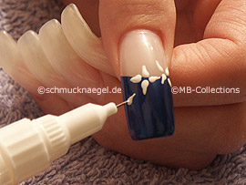 Nailart Pen in der Farbe weiß