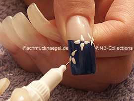 Nailart Pen in der Farbe weiß