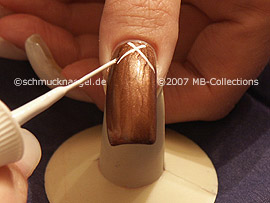 Nailart Liner in der Farbe weiß