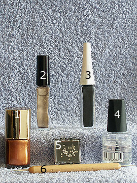 Produkte für das French Motiv in braun und gold - Nagellack, Nailart Liner, Strasssteine, Spot-Swirl, Klarlack