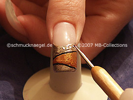 Klarlack, Spot-Swirl und Strasssteine