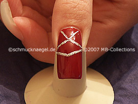 Nailart Liner in der Farbe silber-glitter