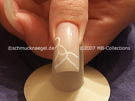 Nailart Liner in der Farbe weiß