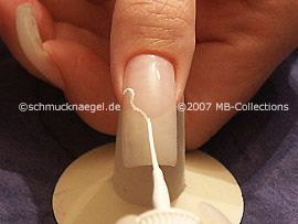 Nailart Liner in der Farbe weiß