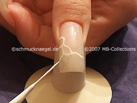 Nailart Liner in der Farbe weiß