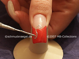 Nailart Liner in der Farbe silber-glitter