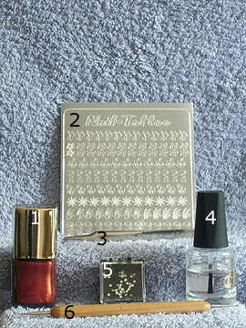 Produkte für das Nageldesign Motiv in kastanienbraun - Nagellack, Nail Tattoos, Strasssteine, Spot-Swirl, Klarlack