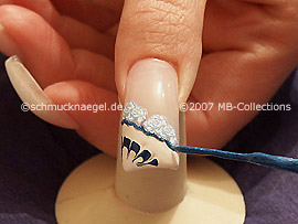 Nailart Liner in der Farbe blau-glitter