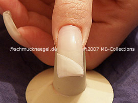 Nagellack in der Farbe weiß