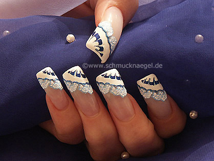 Nailart mit Nail Sticker und Nagellack