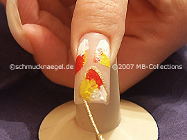 Nailart Liner in der Farbe gold-glitter