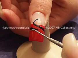 Nailart Liner in der Farbe silber-glitter