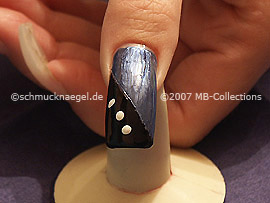 Nailart Pens in den Farben weiß und silber