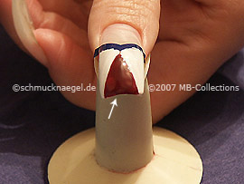 Nailart Pen in der Farbe weinrot