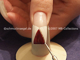 Nailart Liner in der Farbe gold