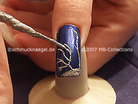 Nailart Liner in der Farbe silber-glitter