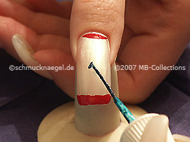 Nailart Liner in der Farbe dunkelgrün