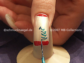 Nailart Liner in der Farbe dunkelgrün