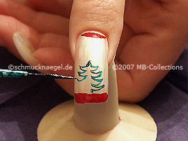 Nailart Liner in der Farbe dunkelgrün