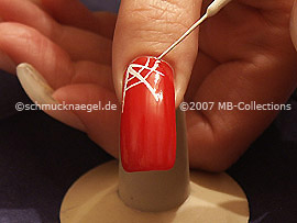 Nailart Liner in der Farbe weiß
