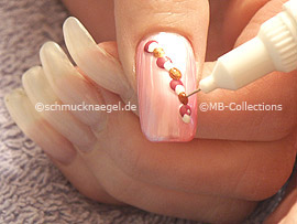 Nailart Pen in der Farbe gold