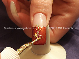 Nailart Liner in der Farbe gold-glitter