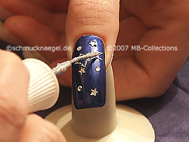 Nailart Liner in der Farbe silber-glitter