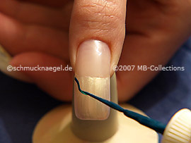 Nailart Liner in der Farbe grün
