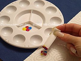 Esponja pequeña con los cuatro colores acrílicos