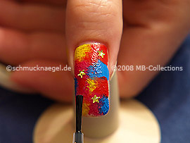 El esmalte transparente protege el motivo