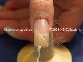 Esmalte de color beige claro