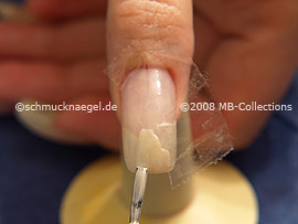 Esmalte de color beige claro