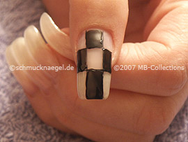 Esmalte de color negro