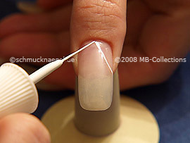 Nail art liner de color blanco