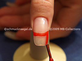 Esmalte de color naranja oscuro