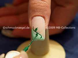 Nail art liner de color verde oscuro