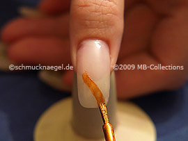 Esmalte en marrón