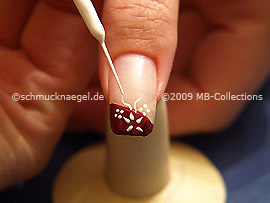 Nail art liner de color blanco