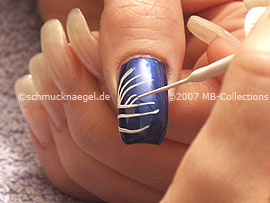 Nail art liner de color blanco