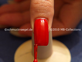 Esmalte de color rojo